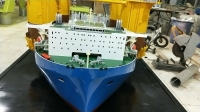 custom made model of Xin Guang Hua semi-submersible heavy lift vessel with cargo
